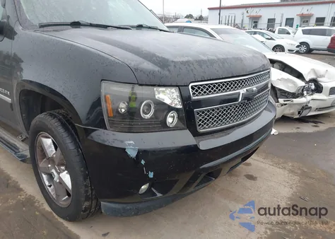 2012 Chevrolet Suburban 1500 Ltz z USA, uszkodzony, nr VIN 1GNSKKE73CR245340